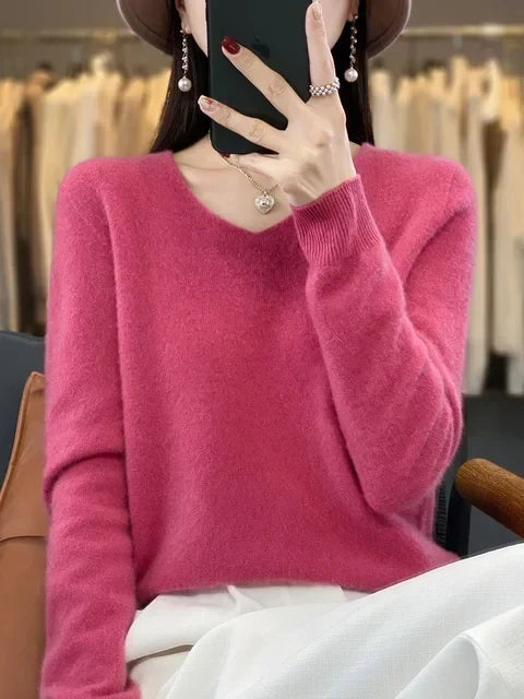 Women's Jumper – Relaxed-Fit V-Neck Knit