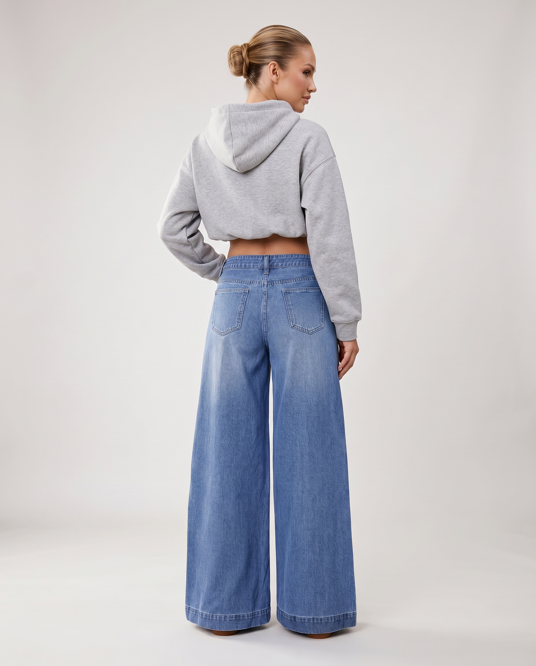 Women's Jeans – High-Waisted Blue Denim Wide-Leg Button-Front