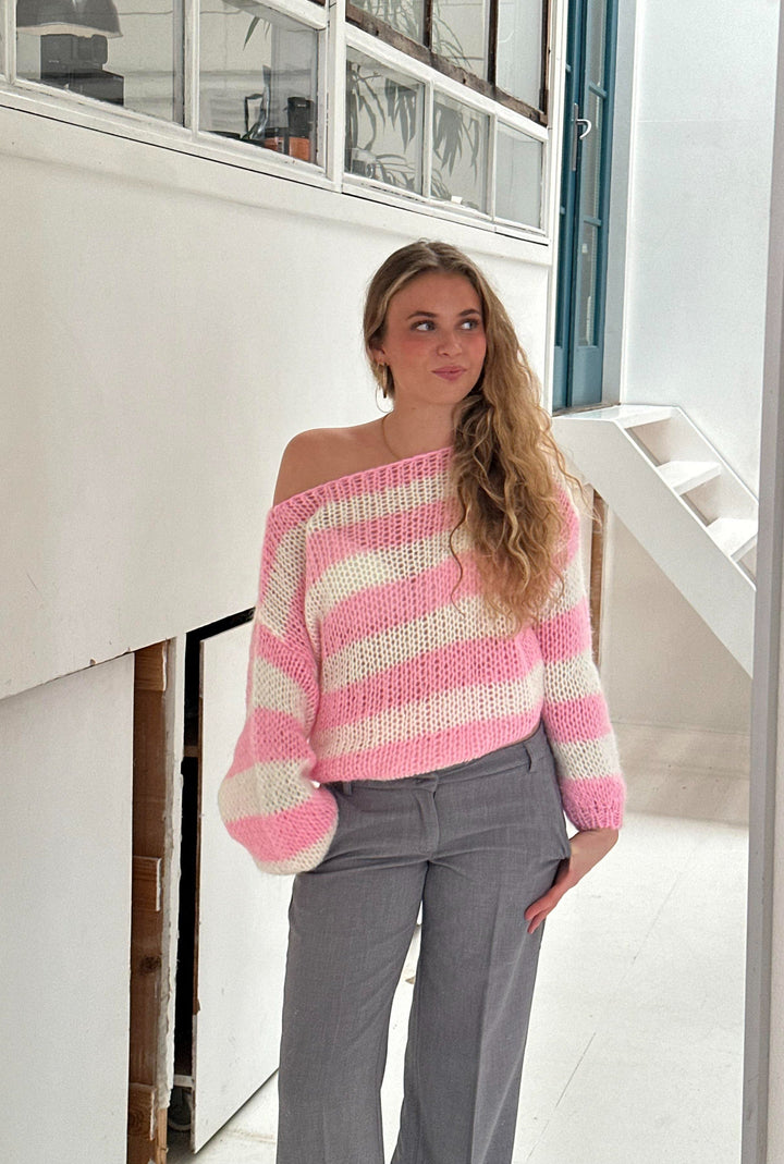 Women's Jumper – Oversized Striped Knit