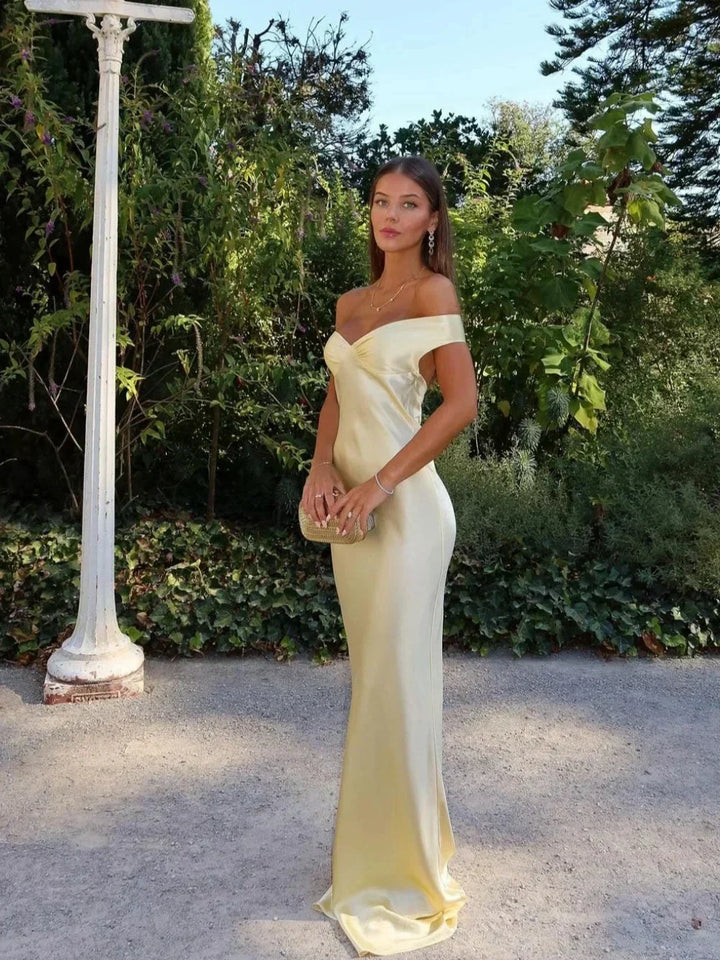 Women's Maxi Dress – Off-Shoulder Christmas Party