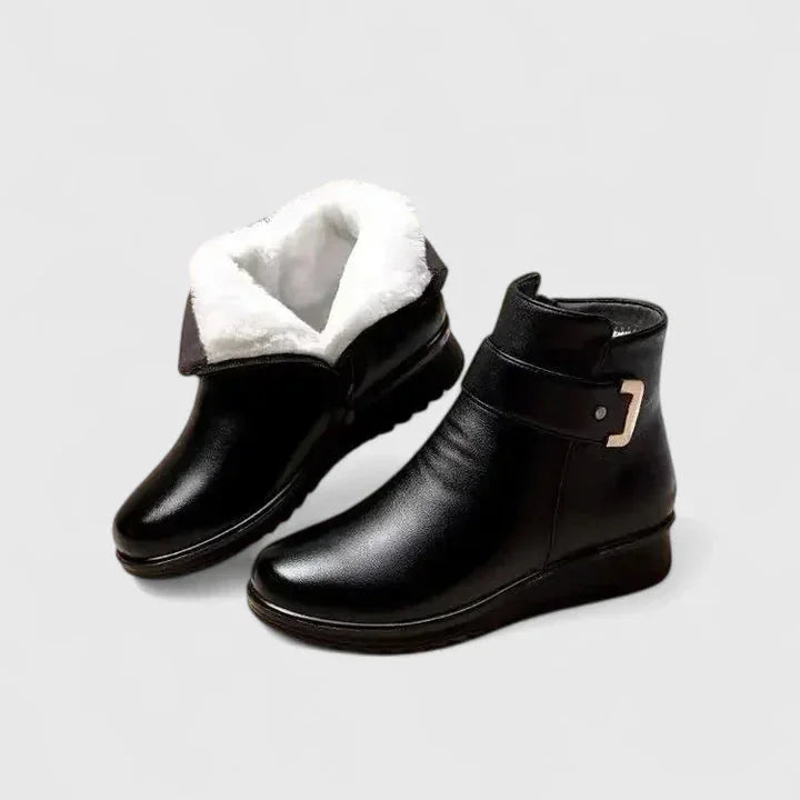 Women's Faux Leather Side Zip Ankle Boots – Fur Lining