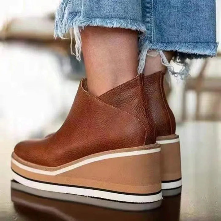 Women's Platform Chelsea Boots – Slip-On