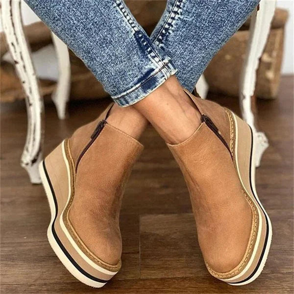 Women's Platform Chelsea Boots – Slip-On