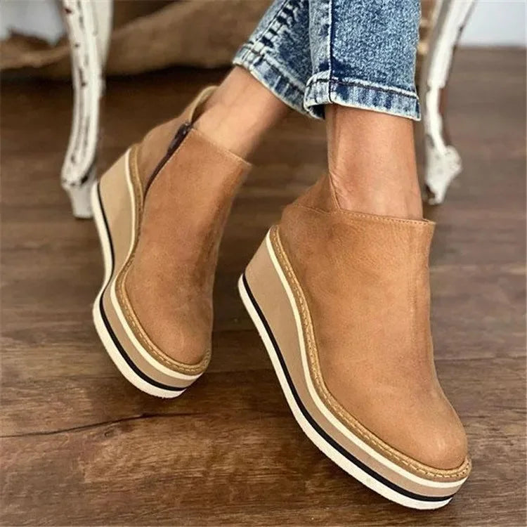 Women's Platform Chelsea Boots – Slip-On