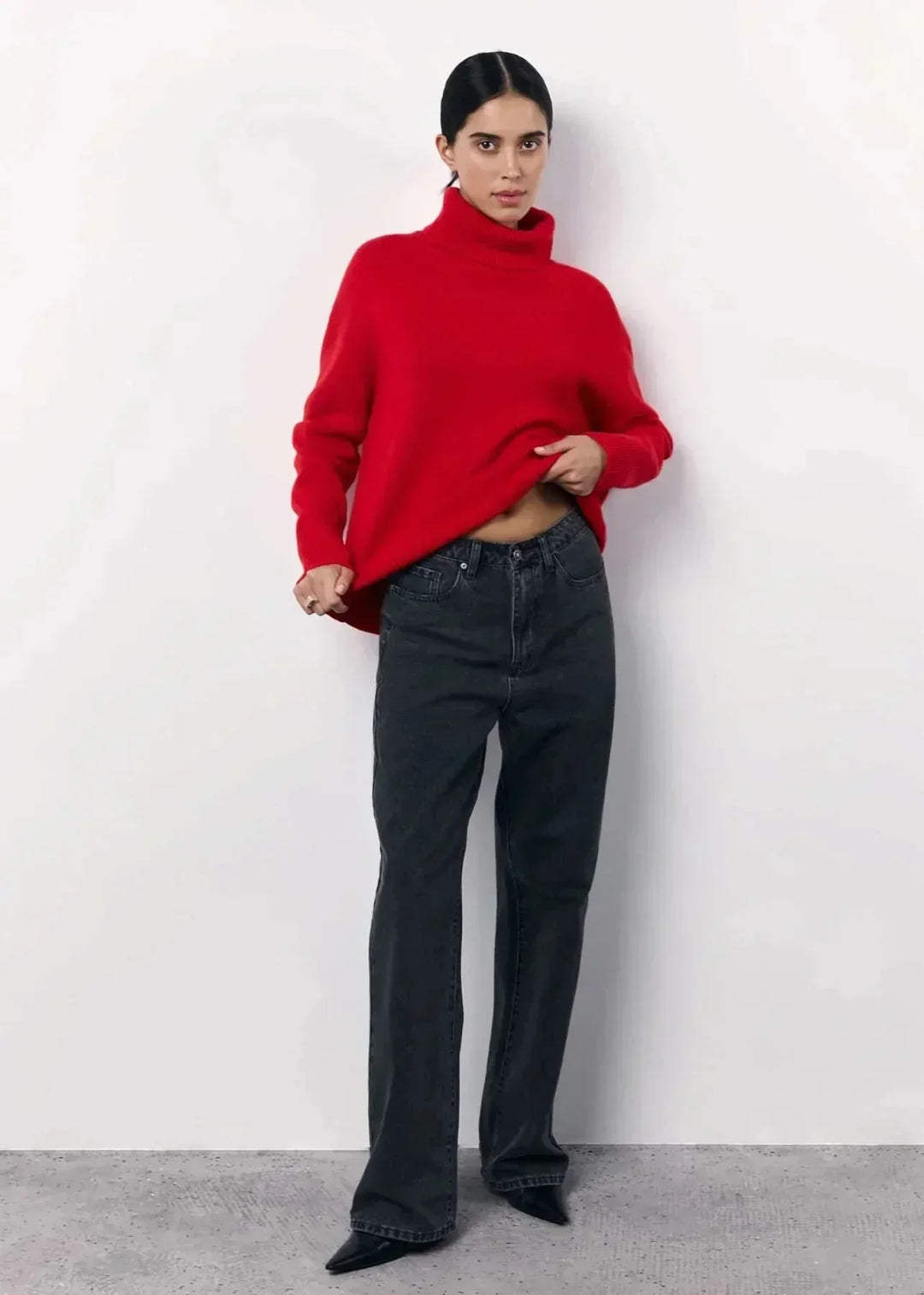 Women's Jumper – Oversized Roll-Neck Knit