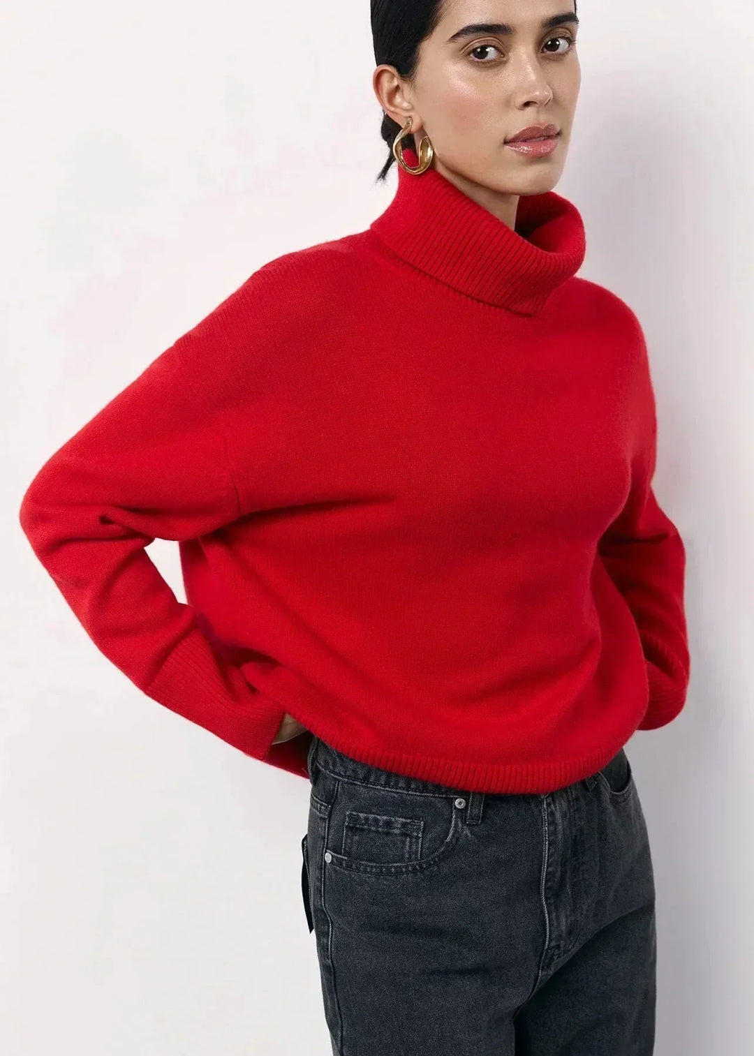 Women's Jumper – Oversized Roll-Neck Knit