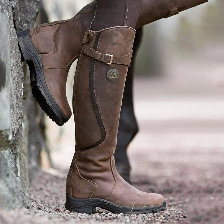 Women's Brown Knee-High Riding Boots – Decorative Buckle And Lug Sole
