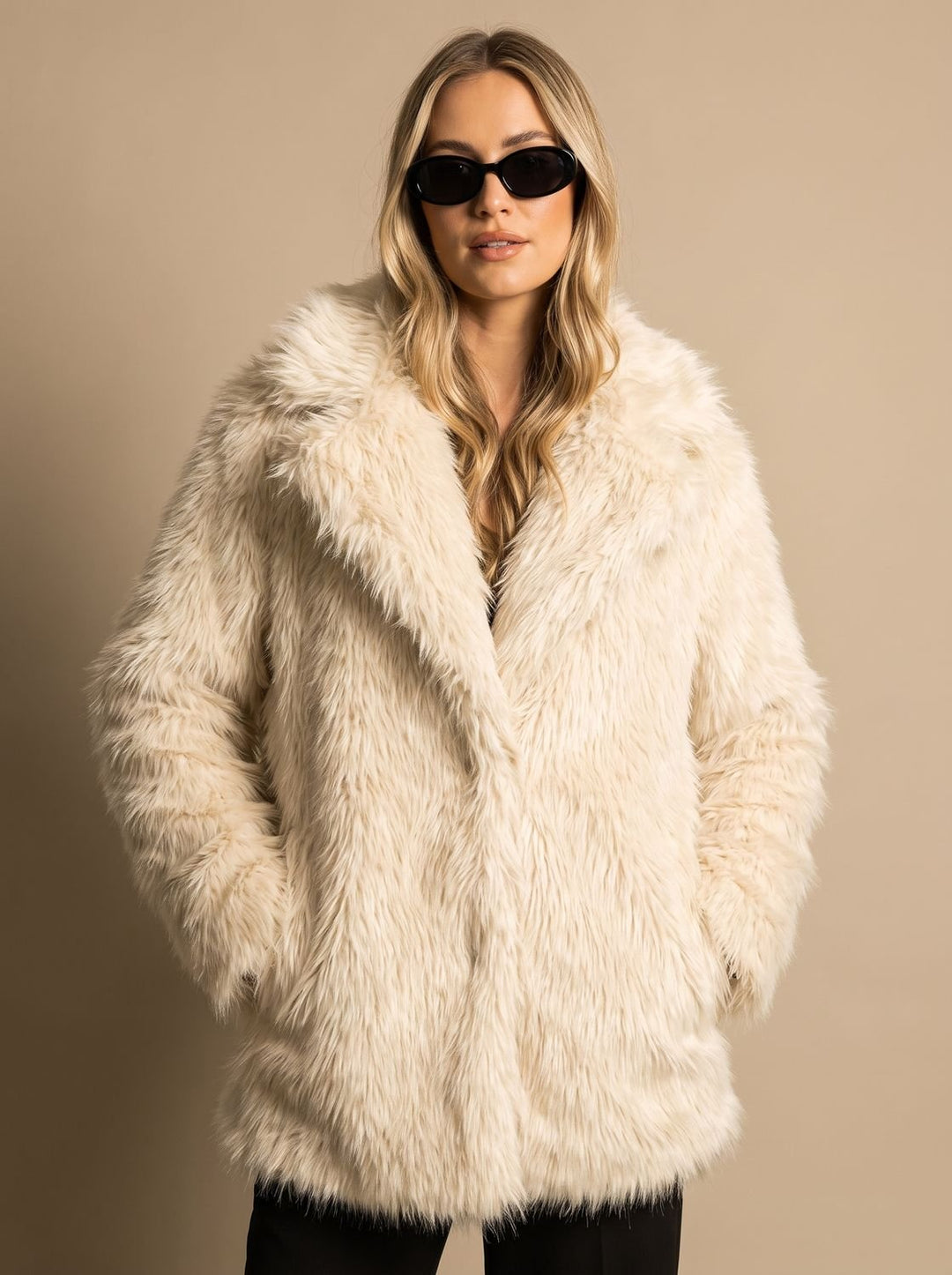 Women's Coat – Shaggy Oversized Faux Fur Winter
