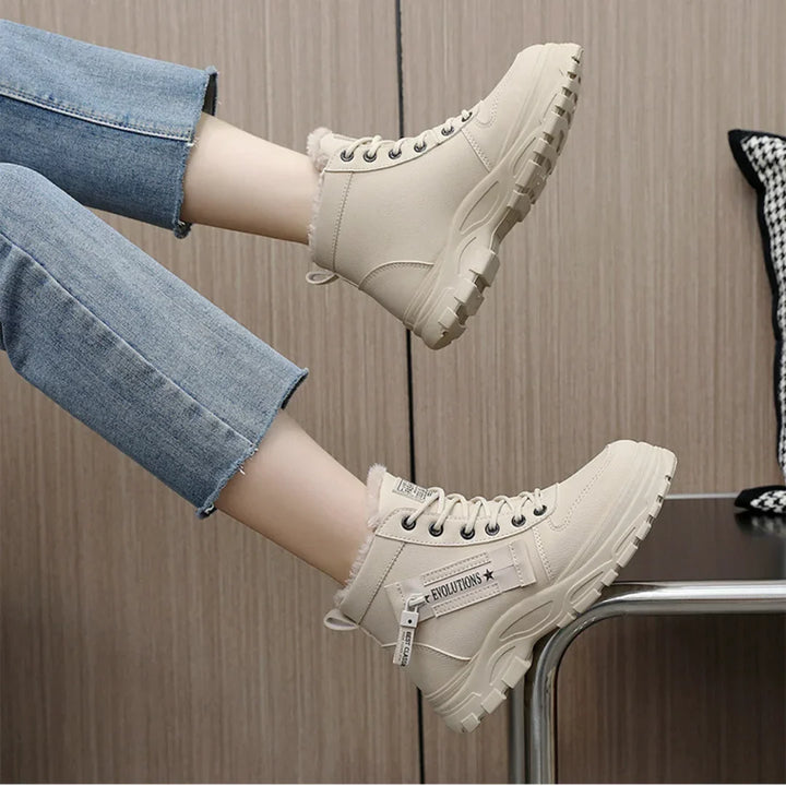 Women's Comfort Chunky-Sole Boots – Faux-Fur Lining And Lace-Up Front