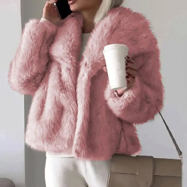 Women's Jacket – Cropped Faux Fur