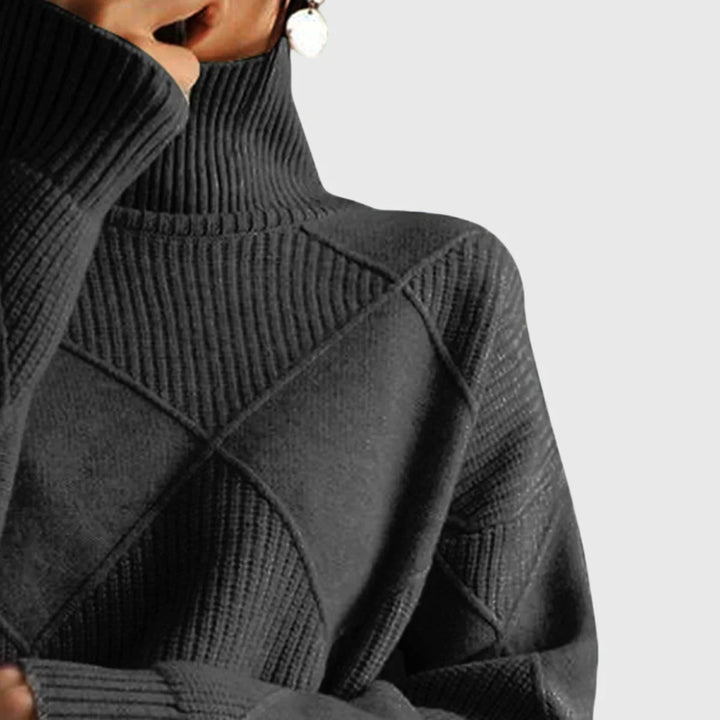 Women's Diamond-Pattern Knit Sweater – Turtleneck And Ribbed Cuffs