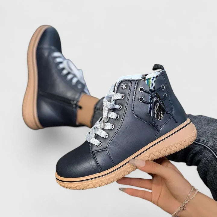 Women's Faux Leather Lace-Up Ankle Boots – A Chunky Ridged Sole