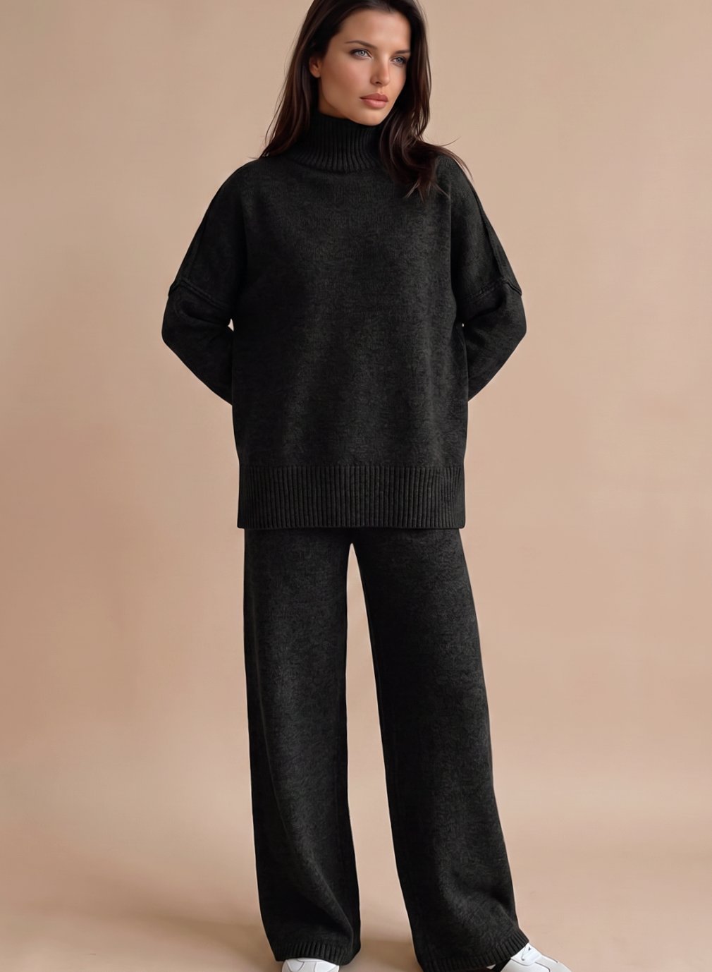 Women's Two-Piece Set – Oversized Turtleneck Wide-Leg Lounge Set