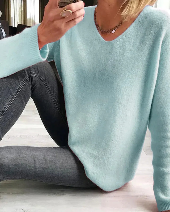 Women's Relaxed Fit Knit Sweater – V-Neck Long-Sleeve Design