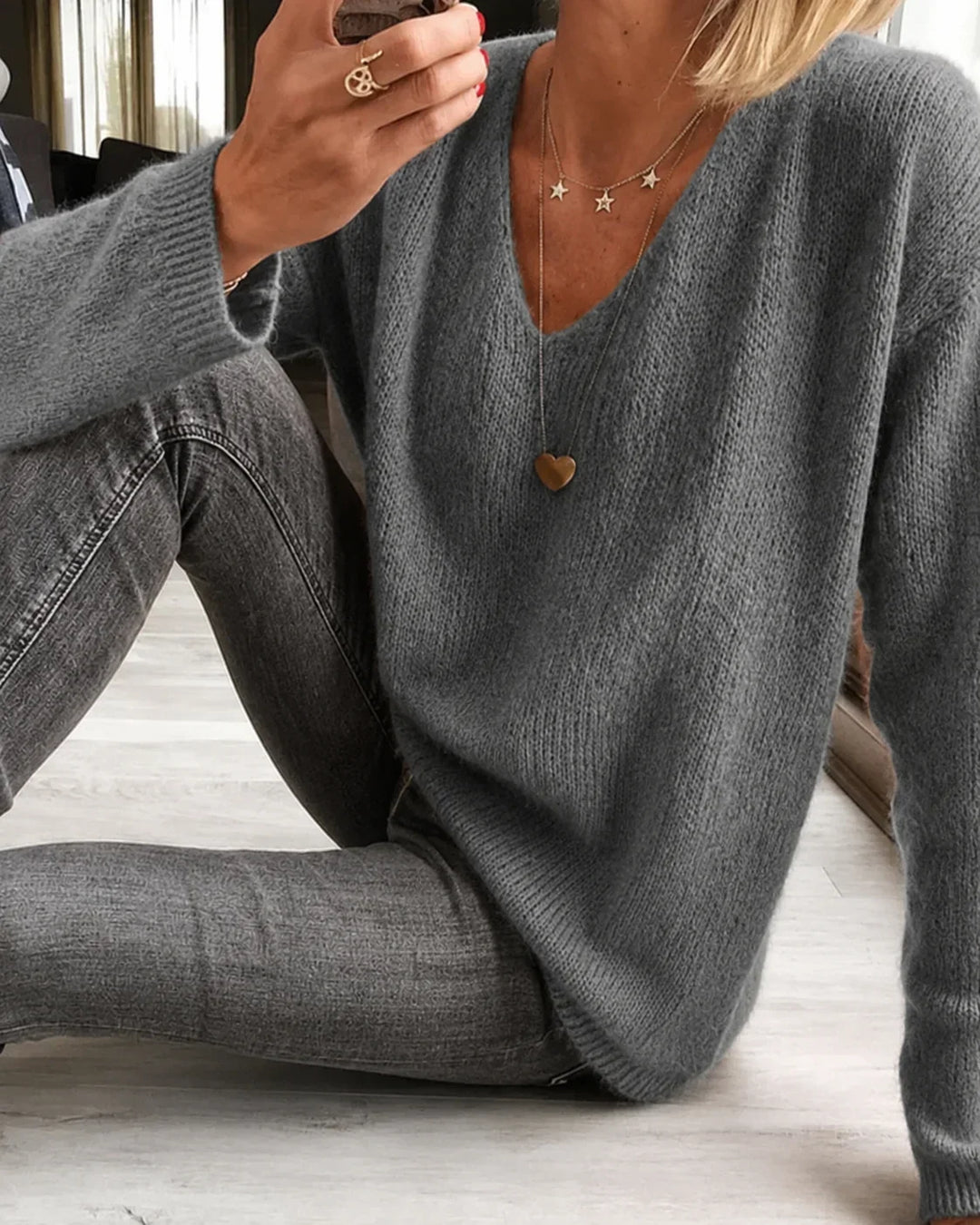 Women's Relaxed Fit Knit Sweater – V-Neck Long-Sleeve Design
