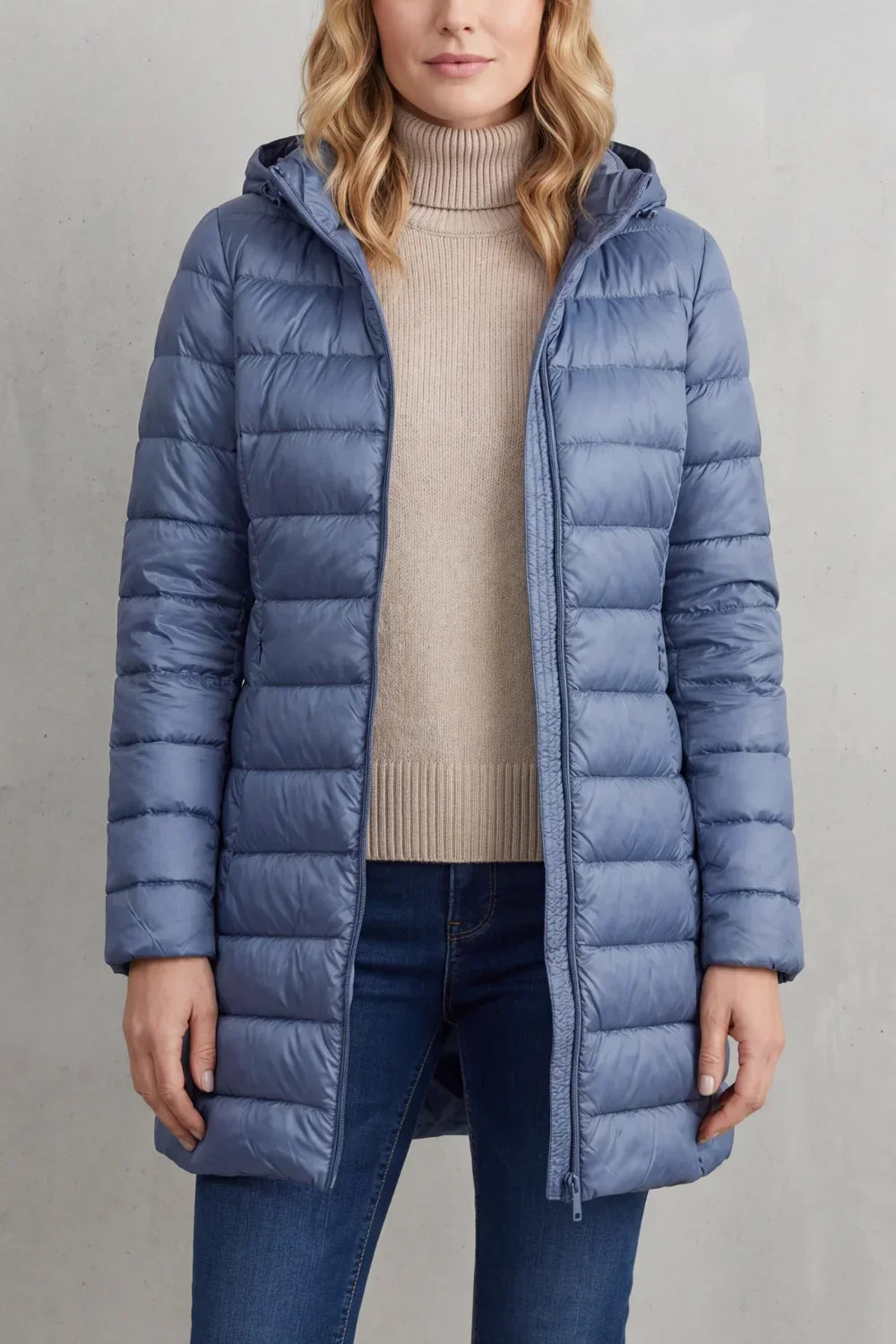 Women's Ultra-Lightweight Hooded Down Jacket For Cosy Warmth