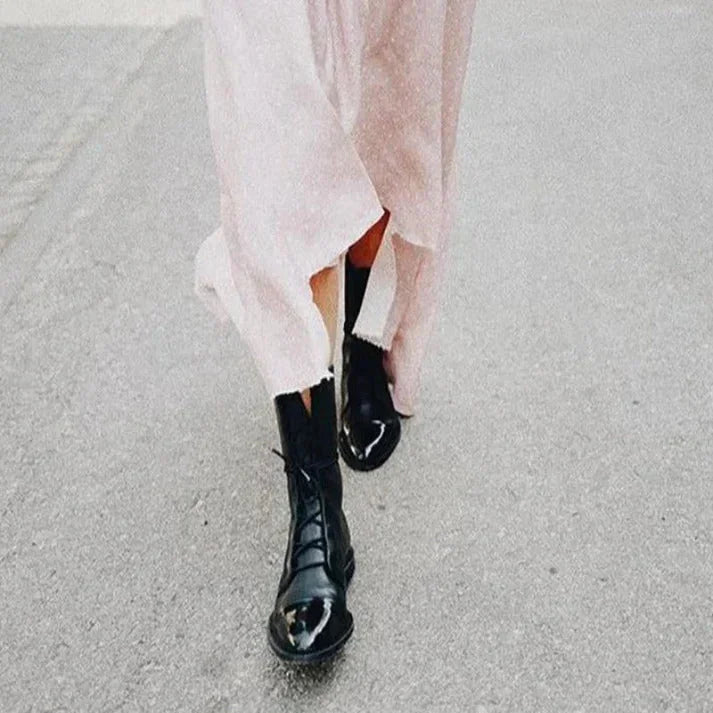 Women's Vintage-Inspired Mid-Calf Leather Boots – Lace-Up Contrast Cap-Toe