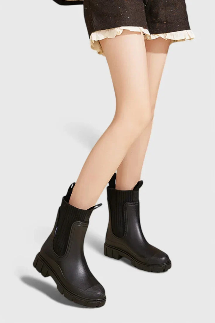 Women's Rubber Chelsea Boots – Ribbed Knit Cuffs And Lug Sole